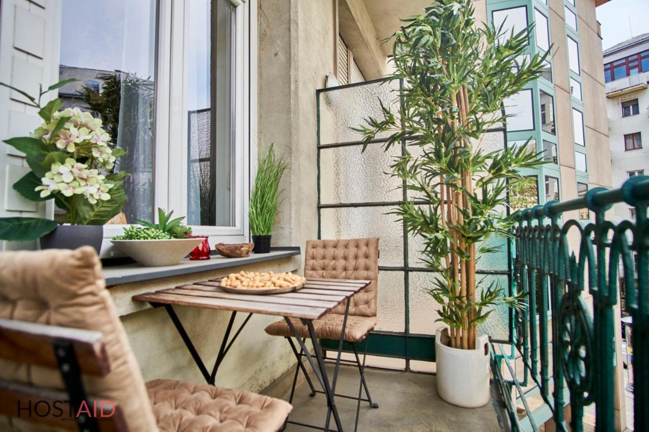 M52 Apartment - Hostaid Budapest Kültér fotó