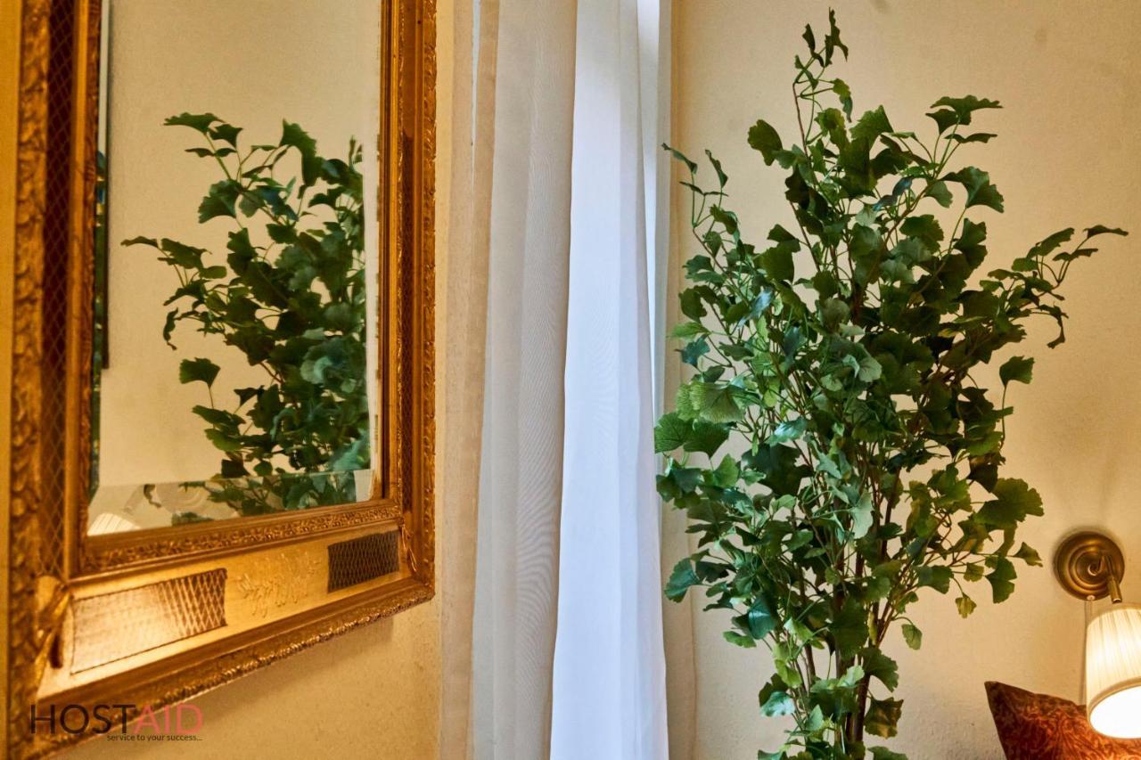 M52 Apartment - Hostaid Budapest Kültér fotó
