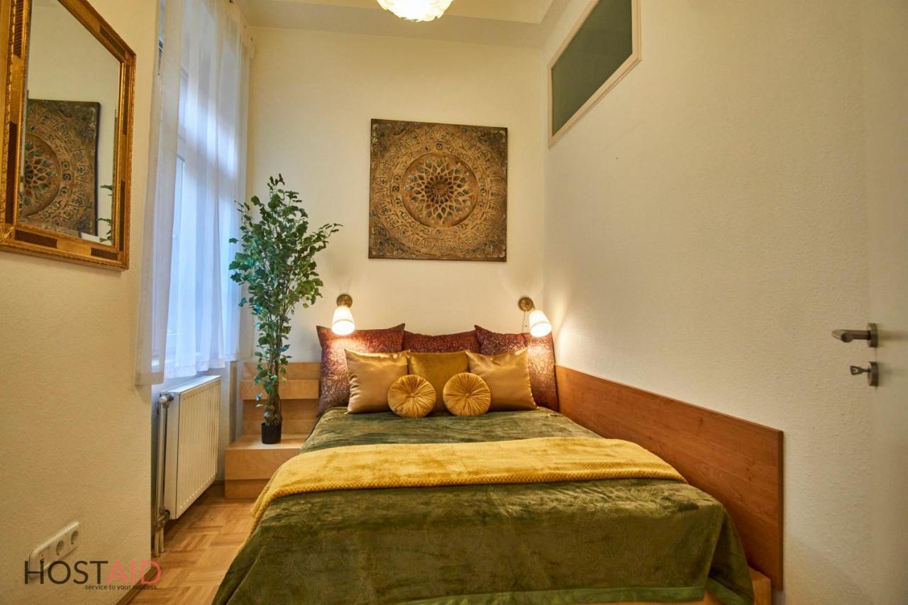 M52 Apartment - Hostaid Budapest Kültér fotó