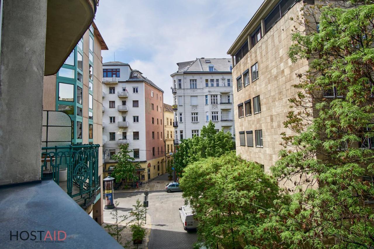 M52 Apartment - Hostaid Budapest Kültér fotó