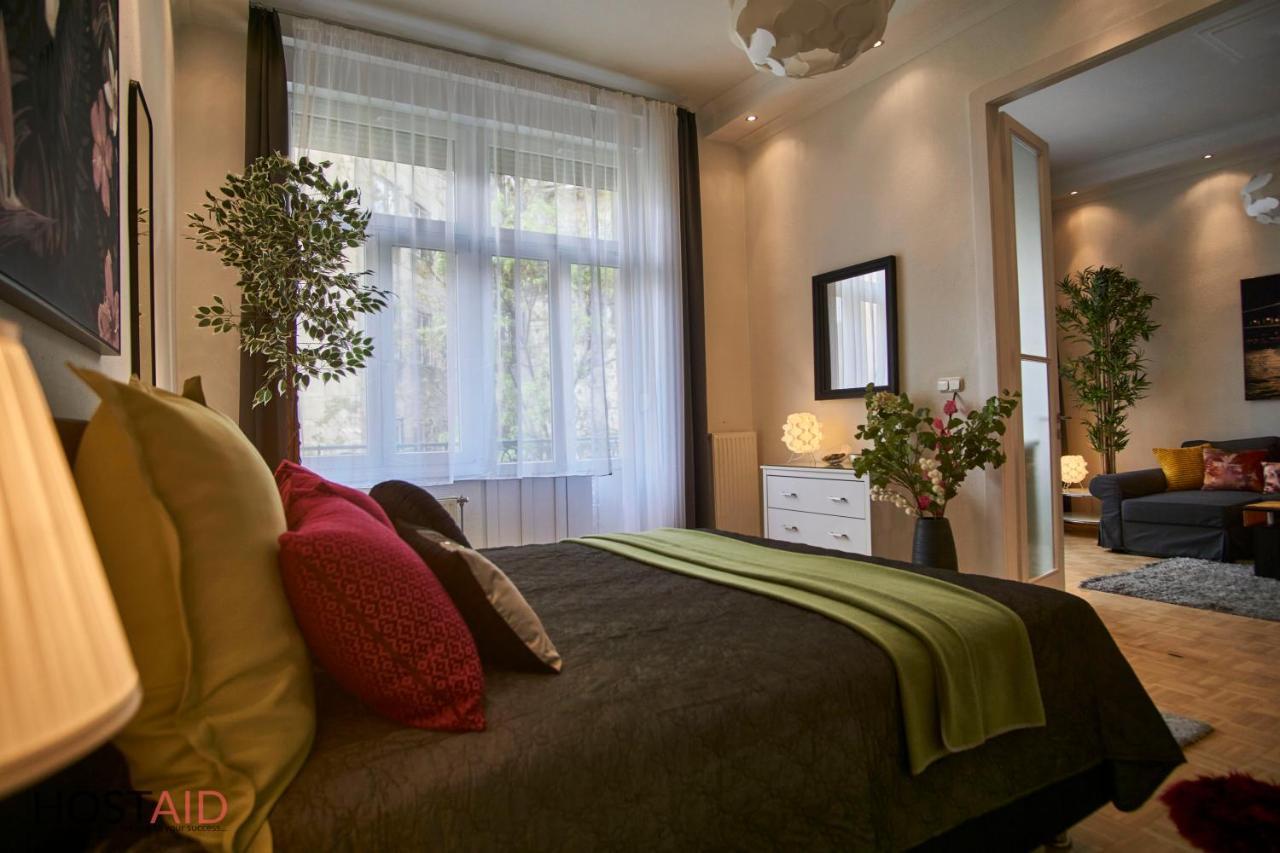 M52 Apartment - Hostaid Budapest Kültér fotó