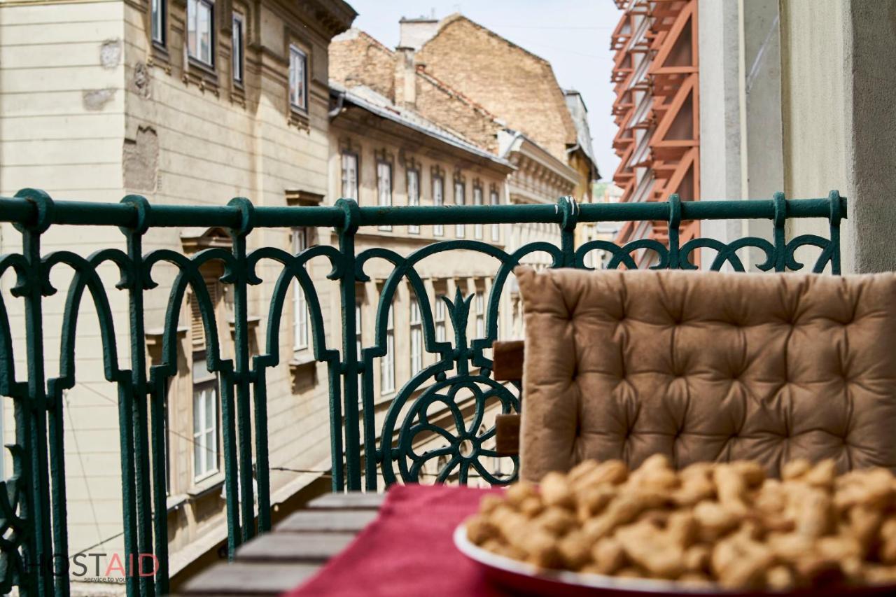 M52 Apartment - Hostaid Budapest Kültér fotó